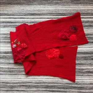Bespoke Han Feng NY Knit Wrap Scarf with Embroidered Rosette Accents